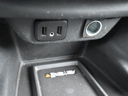 Certified 2023 Chevrolet Traverse LT FWD image 23