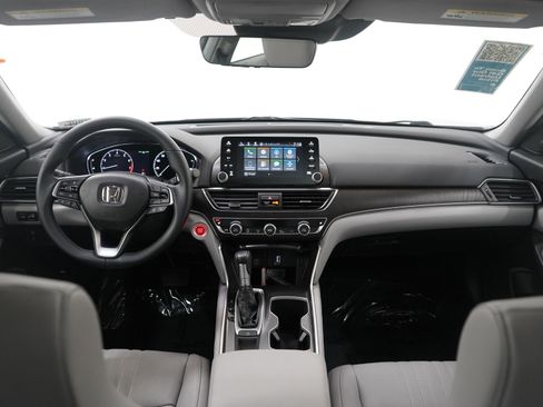 Used 2018 Honda Accord EX-L image 13
