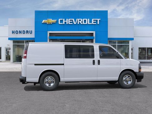 New 2026 Chevrolet Express 2500 RWD image 5
