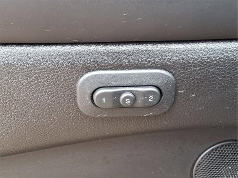 Used 2020 Jeep Grand Cherokee Overland image 17