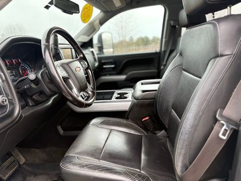Used 2015 Chevrolet Silverado 2500 LTZ image 10