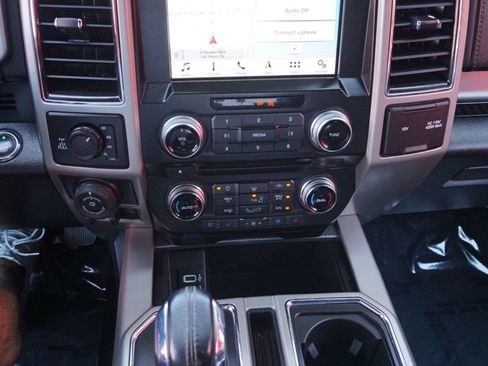 Used 2017 Ford F150 Lariat w/ Equipment Group 502A Luxury AWD/4WD image 31