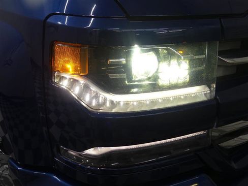 Used 2016 Chevrolet Silverado 1500 LTZ Z71 w/ LTZ Plus Package image 13