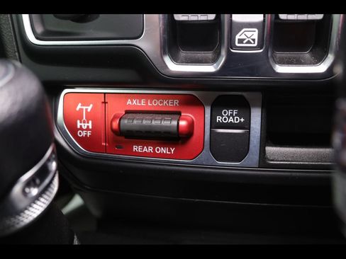 Used 2024 Jeep Wrangler Unlimited AWD/4WD image 13
