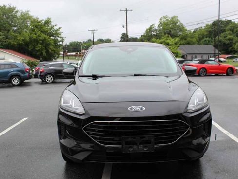 Used 2021 Ford Escape SE w/ SE Sport Appearance Package AWD/4WD image 2