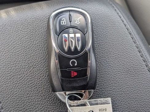 Used 2025 Buick Envista Avenir FWD image 34
