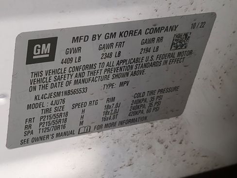 Used 2022 Buick Encore Preferred w/ Safety Package AWD/4WD image 33