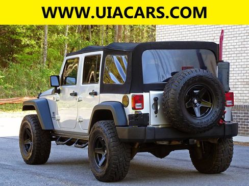 Used 2008 Jeep Wrangler Unlimited Rubicon w/ Dual Top Group image 7