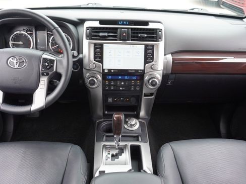 Used 2024 Toyota 4Runner Limited AWD/4WD image 27