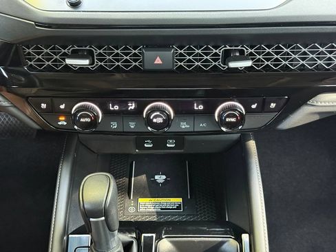 Used 2024 Honda Accord Touring image 18