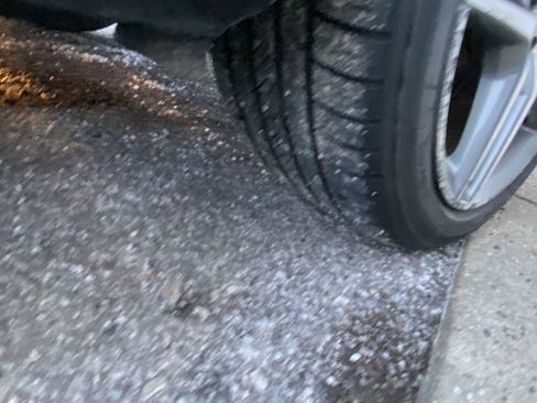 Used 2014 Mercedes-Benz E 350 4MATIC Sedan image 30