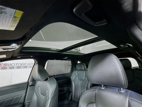 Used 2025 Kia Sorento SX Prestige image 23