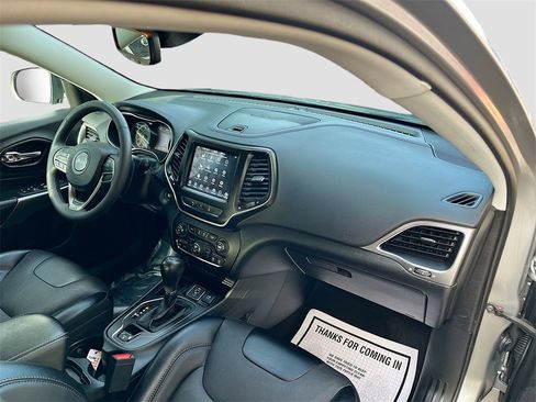 Used 2022 Jeep Cherokee Latitude Lux image 28