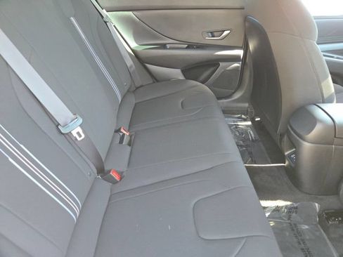 Used 2024 Hyundai Elantra Blue FWD image 20