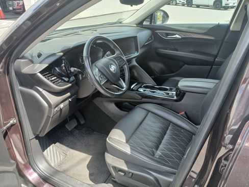 Used 2023 Buick Envision Avenir AWD/4WD image 3