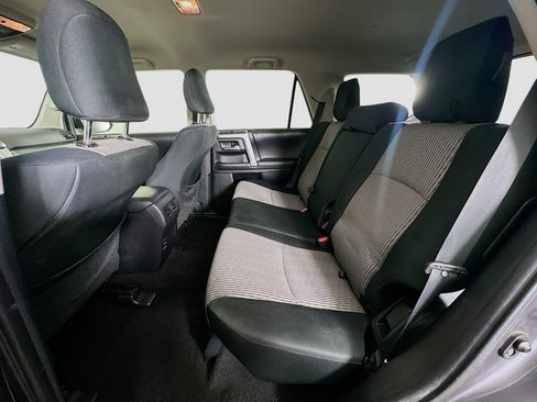 Used 2016 Toyota 4Runner SR5 AWD/4WD image 26