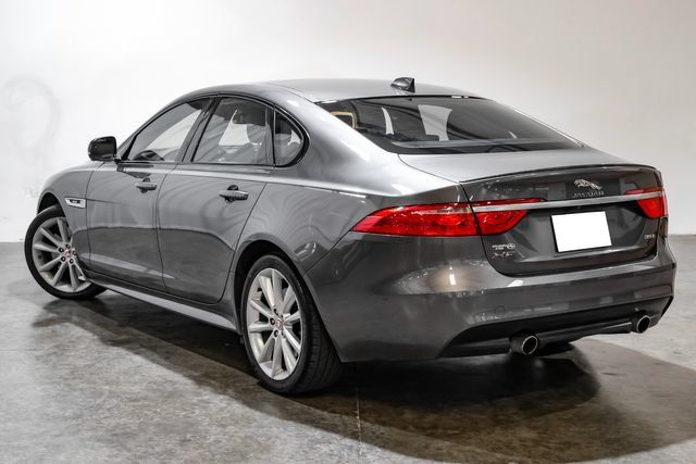 Used 2016 Jaguar XF R-Sport RWD image 13