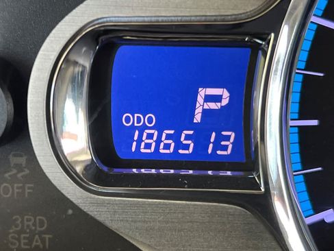 Used 2014 Toyota Sienna XLE FWD image 28