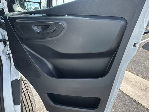 Used 2024 Mercedes-Benz Sprinter 2500 image 18