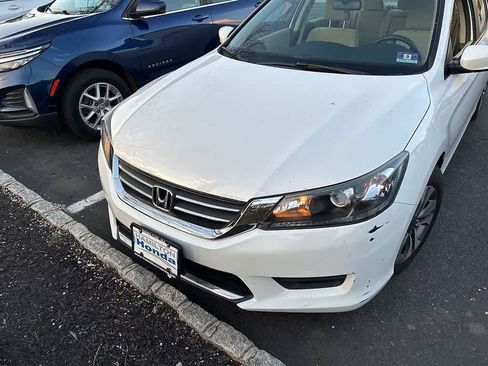 Used 2013 Honda Accord LX image 2