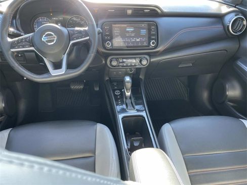 Used 2021 Nissan Kicks SR w/ SR Premium Package image 9