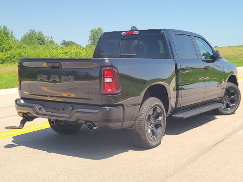 New 2026 RAM 1500 Express AWD/4WD image 2
