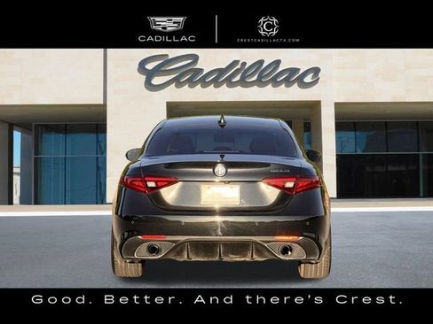 Used 2019 Alfa Romeo Giulia Ti Sport w/ Quick Order Package 22U Sport RWD image 4