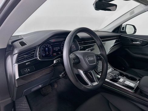 Used 2023 Audi Q8 Prestige w/ Prestige Package AWD/4WD image 32