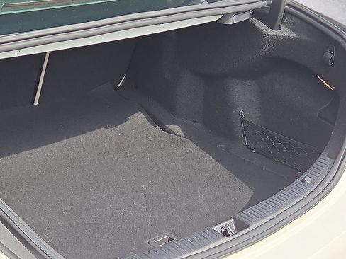 Used 2019 Mercedes-Benz C 300 4MATIC Sedan image 9