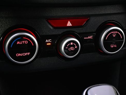 Certified 2023 Subaru Crosstrek 2.0i Premium AWD/4WD image 30