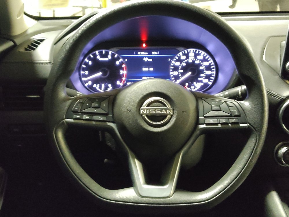 Used 2024 Nissan Sentra SV FWD image 22