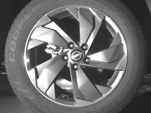Used 2025 Nissan Rogue SV FWD image 15