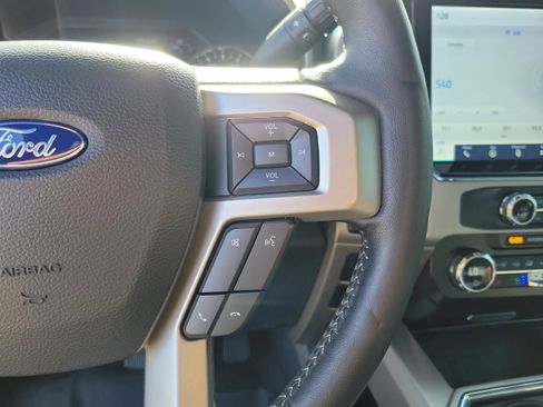 Certified 2022 Ford F350 Lariat w/ Black Appearance Package image 12