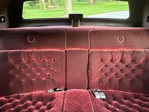 Used 1987 Cadillac Brougham RWD image 18