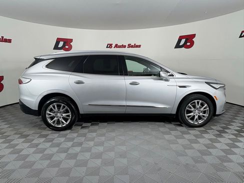Used 2022 Buick Enclave Premium image 7