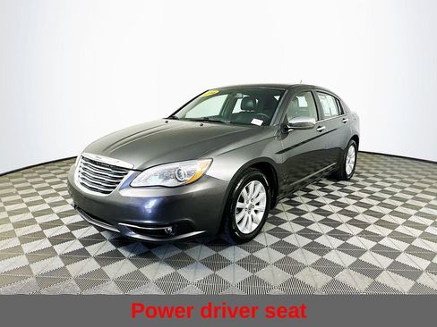Used 2014 Chrysler 200 Limited FWD image 6