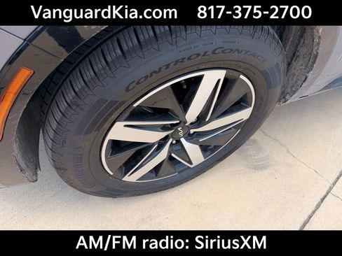 Certified 2023 Kia Sorento S FWD image 8