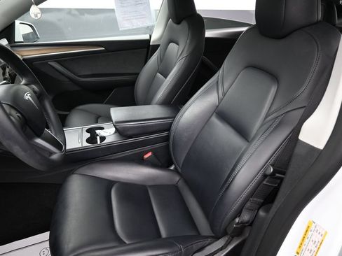 Used 2023 Tesla Model Y Performance AWD/4WD image 31