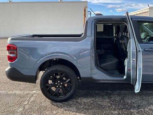 New 2025 Ford Maverick Lariat w/ Black Appearance Package image 26