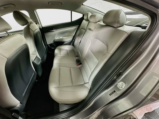 Used 2020 Hyundai Elantra Limited FWD image 29