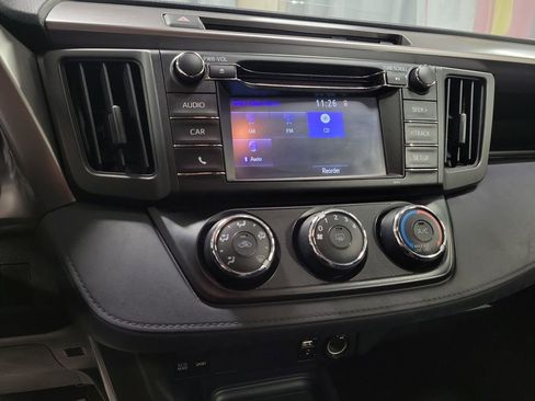 Used 2016 Toyota RAV4 LE image 14