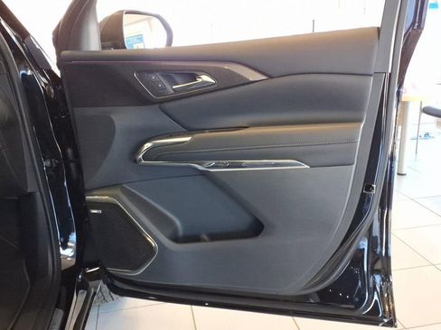 New 2026 Chevrolet Traverse High Country FWD image 12