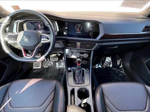 Certified 2024 Volkswagen Jetta GLI Autobahn w/ GLI Black Package image 15