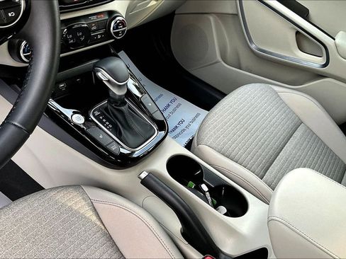 Certified 2025 Kia Soul EX image 10