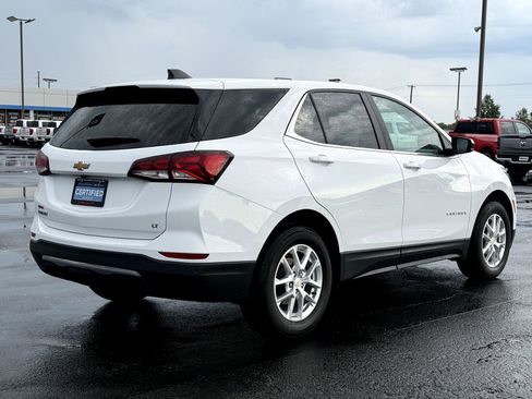 Used 2022 Chevrolet Equinox LT image 3