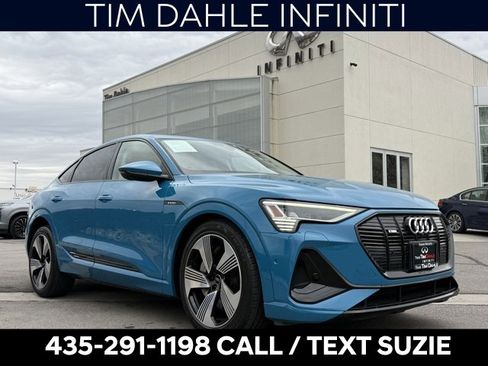 Used 2021 Audi e-tron Prestige w/ Prestige Package image 1