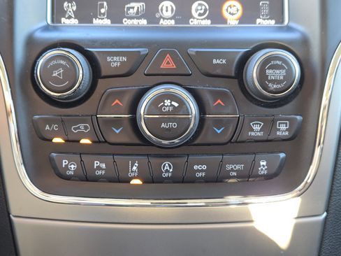 Used 2017 Jeep Grand Cherokee Summit w/ Platinum Series Group image 21