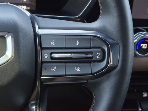 Used 2023 GMC Canyon AT4 w/ AT4 Premium Package image 25