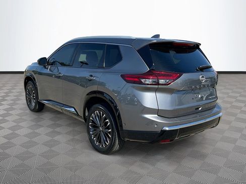 Used 2025 Nissan Rogue Platinum FWD image 5
