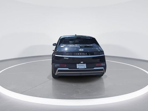 New 2025 Hyundai Ioniq 5 SE image 7